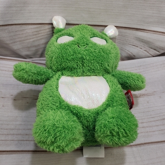 BumBumz Matt Green Alien Beanbag Plush Stuffed Toy Russ Retro Series 8 Inch 2023 - Picture 3 of 8